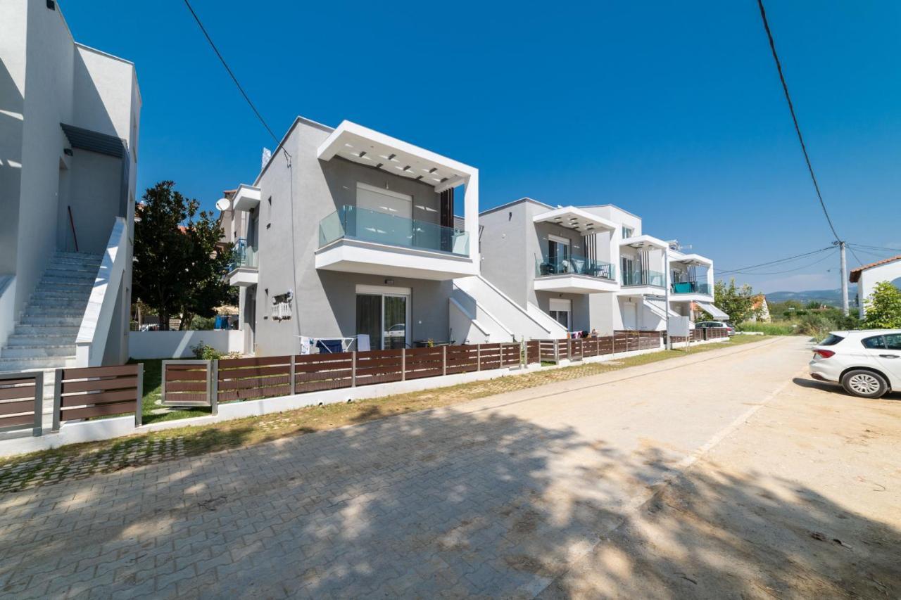 Kleoniki & Irida Residential Complexes Apartment Ofrinion Exterior photo