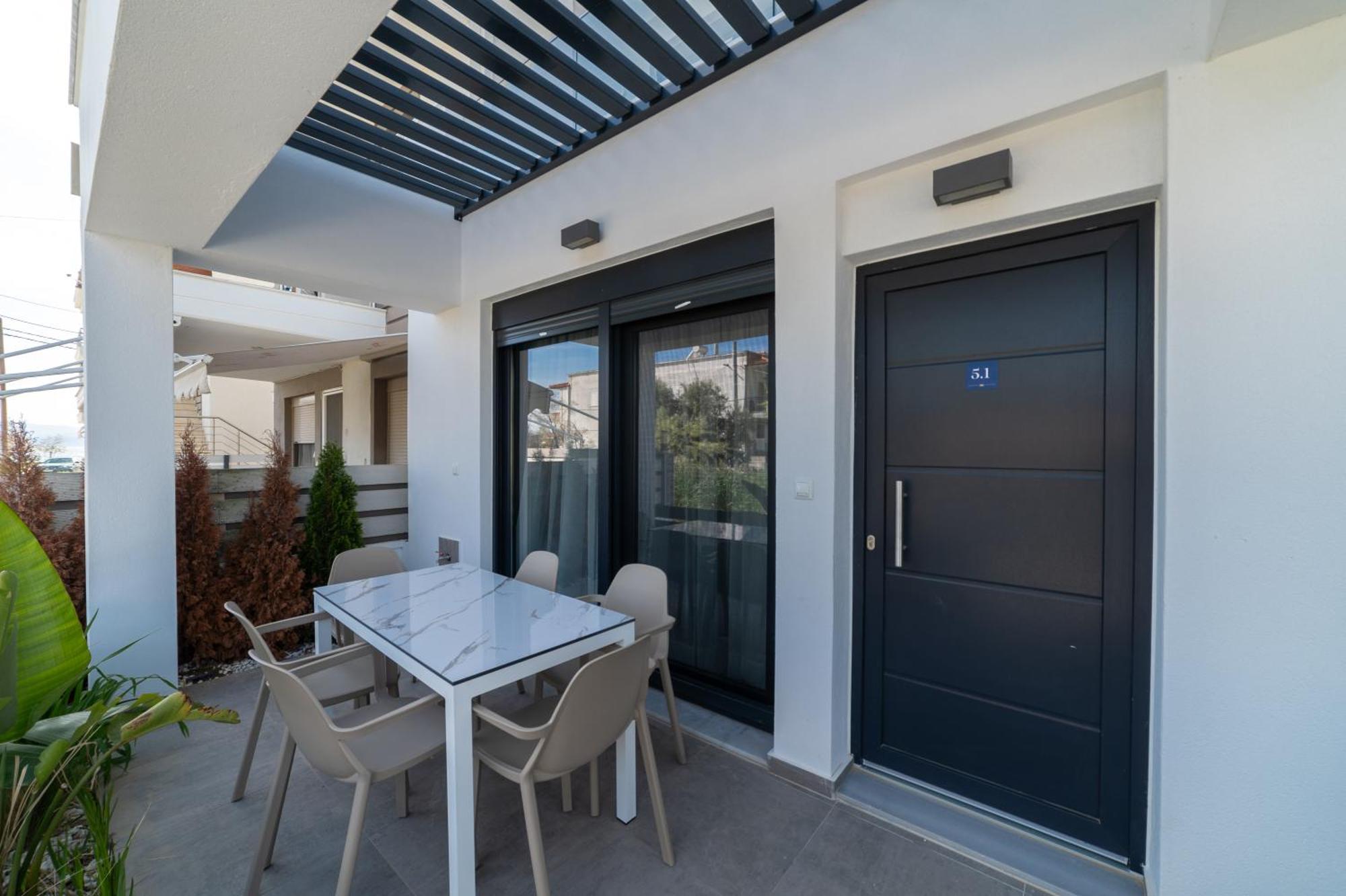 Kleoniki & Irida Residential Complexes Apartment Ofrinion Exterior photo