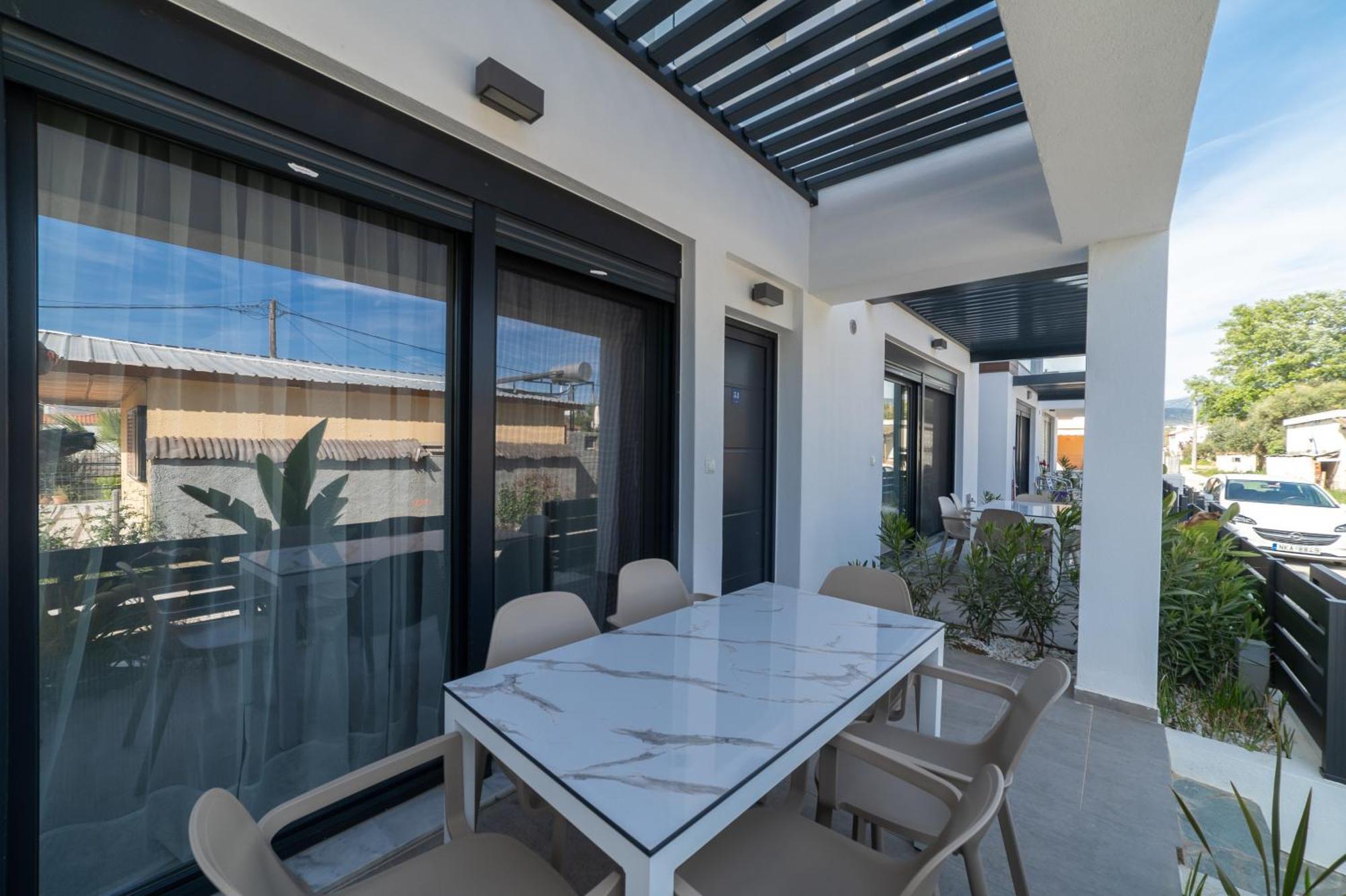Kleoniki & Irida Residential Complexes Apartment Ofrinion Exterior photo
