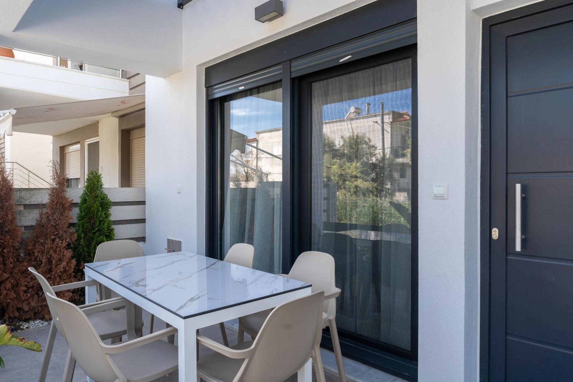 Kleoniki & Irida Residential Complexes Apartment Ofrinion Exterior photo