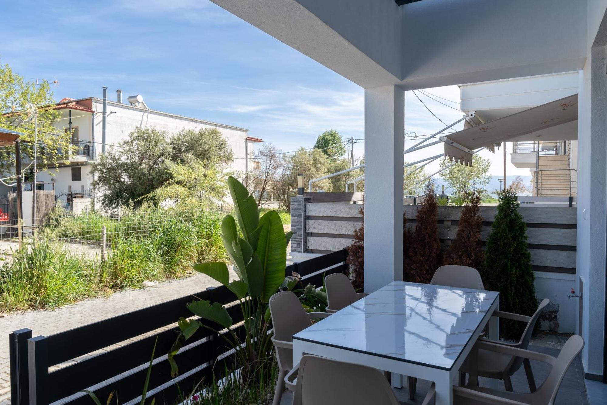 Kleoniki & Irida Residential Complexes Apartment Ofrinion Exterior photo