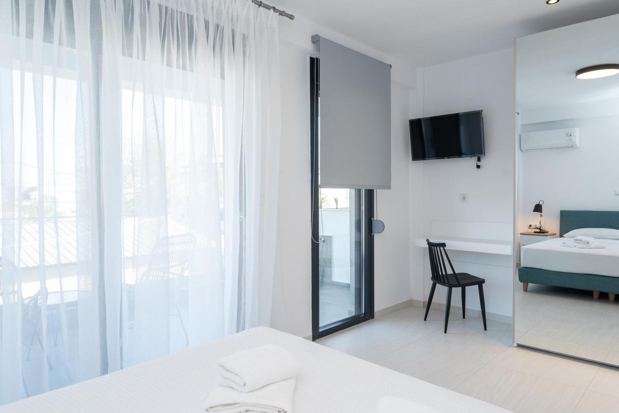 Kleoniki & Irida Residential Complexes Apartment Ofrinion Exterior photo
